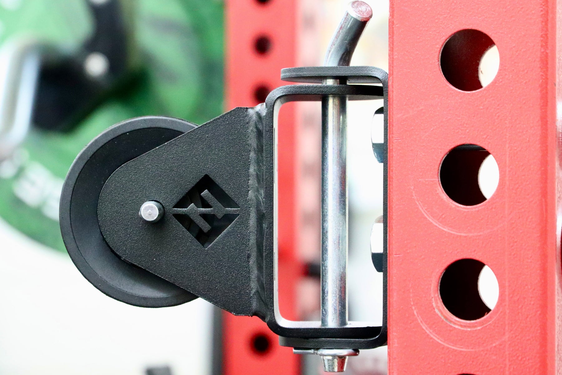 Rack Mounted Swivel Pulley - Weight It Out